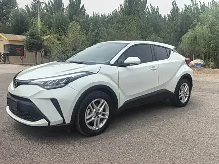 TOYOTA C-HR — из Китая под ключ