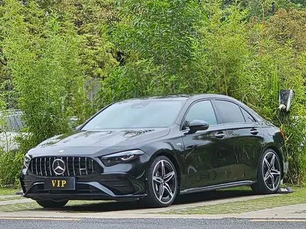 MERCEDES-BENZ A-CLASSAMG 2025