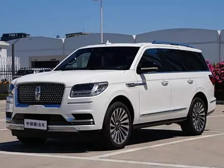 LINCOLN NAVIGATOR 2020