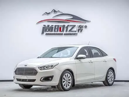 FORD ESCORT 2015