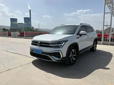 VOLKSWAGEN THARU 2024