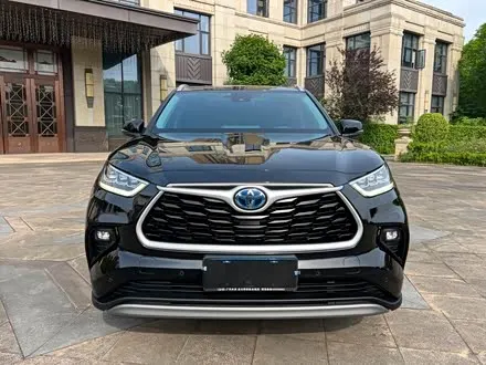 TOYOTA HIGHLANDER — из Китая под ключ