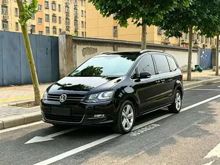 VOLKSWAGEN SHARAN 2014 — 190 000 км, Китай — под ключ — фото 1