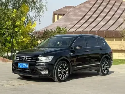 VOLKSWAGEN TIGUAN L — из Китая под ключ