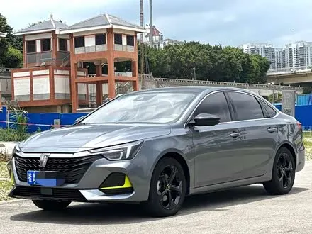 Roewe i6 MAX — из Китая под ключ
