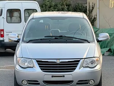 CHRYSLER GRAND VOYAGER 2012 — 50 000 км, Китай — под ключ — фото 1