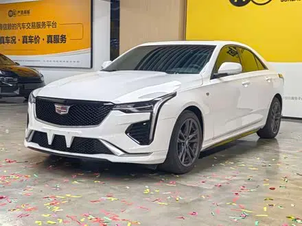 CADILLAC CT4 2022