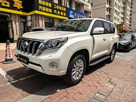TOYOTA PRADO 2016
