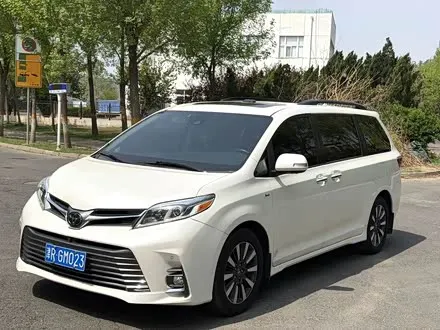 TOYOTA SIENNA 2015 — 100 000 км, Китай — под ключ — фото 1