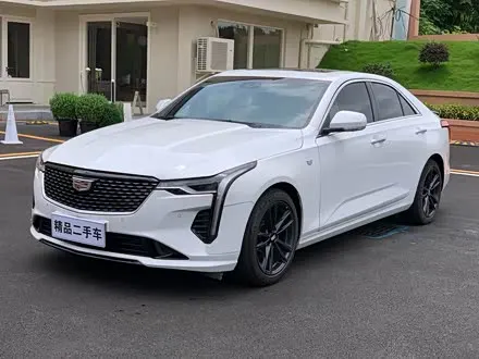 CADILLAC CT4 2022