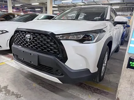 TOYOTA COROLLA CROSS 2024