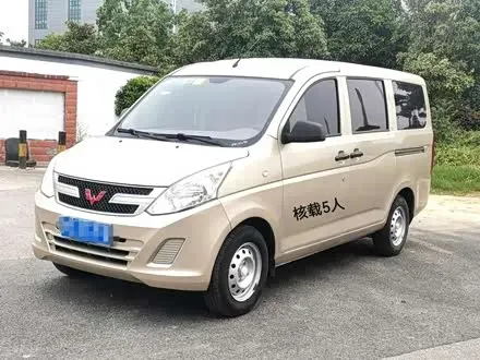 WULING RONGGUANG V 2016 — 79 000 км, Китай — под ключ — фото 1