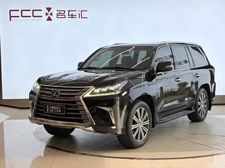 LEXUS LX 2017 — 126 000 км, Китай — под ключ — фото 1
