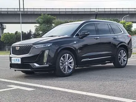 CADILLAC XT6 2021 — 60 000 км, Китай — под ключ — фото 1