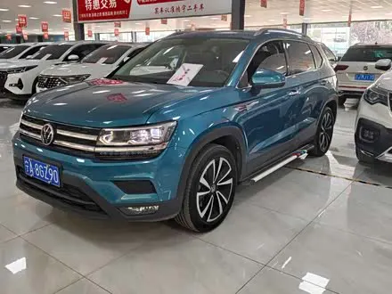 VOLKSWAGEN THARU — из Китая под ключ