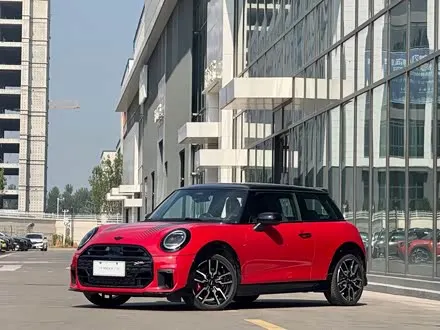 MINI JCW — из Китая под ключ
