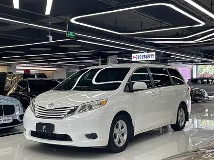 TOYOTA SIENNA — из Китая под ключ