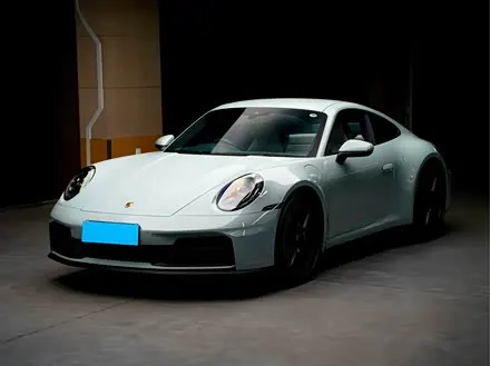 PORSCHE 911 2025