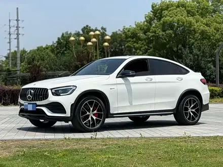 MERCEDES-BENZ GLC COUPE AMG 2022 — 54 000 км, Китай — под ключ — фото 1