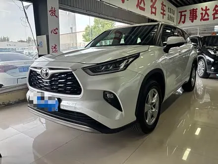 TOYOTA HIGHLANDER — из Китая под ключ