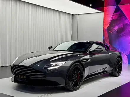 ASTON MARTIN DB11 2019