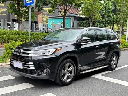 TOYOTA HIGHLANDER — из Китая под ключ