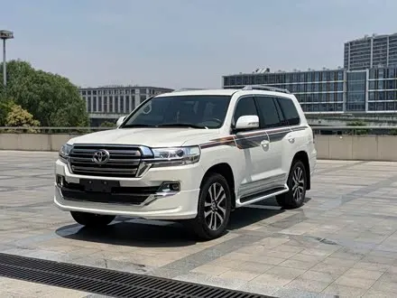 TOYOTA LAND CRUISER — из Китая под ключ