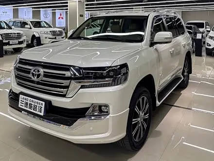 TOYOTA LAND CRUISER 2020