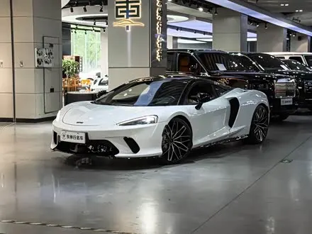 MCLAREN GT 2019