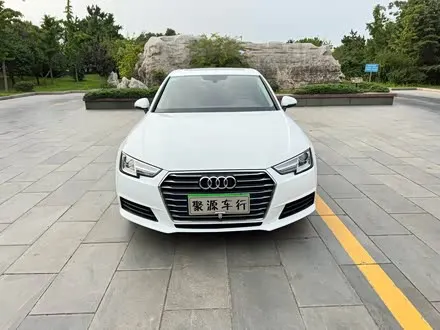 AUDI A4L 2017 — 38 800 км, Китай — под ключ — фото 1