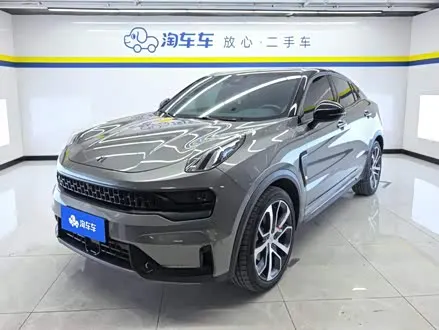 LYNK & CO 05 2022