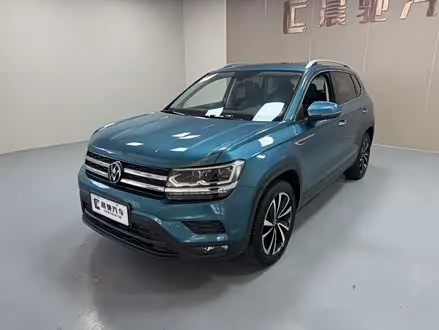 VOLKSWAGEN THARU — из Китая под ключ