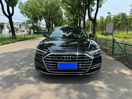 AUDI A8 2019 — 55 000 км, Китай — под ключ — фото 1