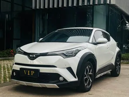 TOYOTA C-HR 2018