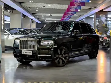 ROLLS-ROYCE CULLINAN 2018 — 27 000 км, Китай — под ключ — фото 1