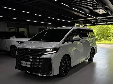 TOYOTA VELLFIRE 2024