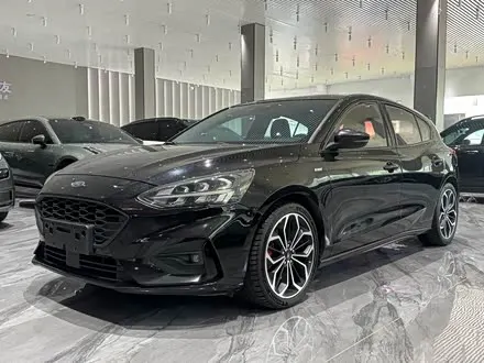 FORD FOCUS 2021