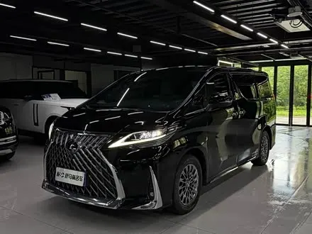 LEXUS LM — из Китая под ключ