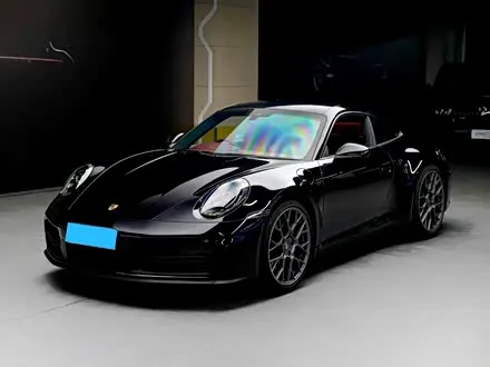 PORSCHE 911 2025