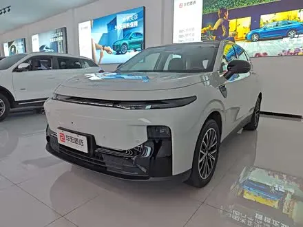 LEAPMOTOR B10 2025