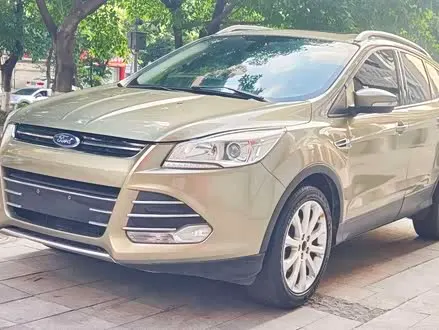 FORD KUGA 2016 — 97 000 км, Китай — под ключ — фото 1