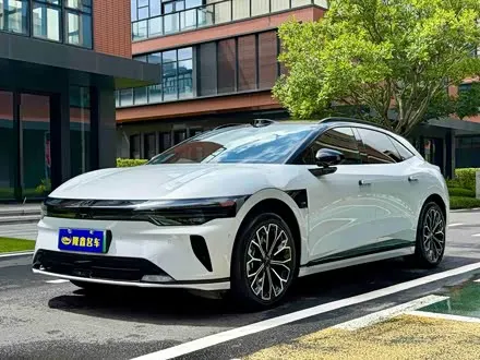 ZEEKR 007GT 2025