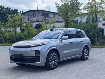 LI AUTO L8 — из Китая под ключ
