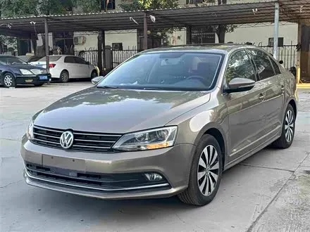 VOLKSWAGEN SAGITAR 2018