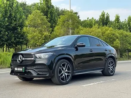 MERCEDES-BENZ GLE COUPE 2021 — 58 000 км, Китай — под ключ — фото 1