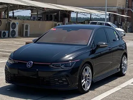 VOLKSWAGEN GOLF GTI 2021