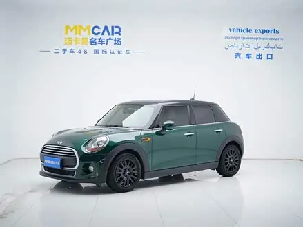 MINI ONE 2018