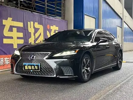 LEXUS LS 2021 — 67 000 км, Китай — под ключ — фото 1