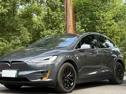 TESLA MODEL X 2016 — 56 000 км, Китай — под ключ — фото 1