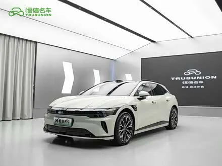 ZEEKR 007GT 2025